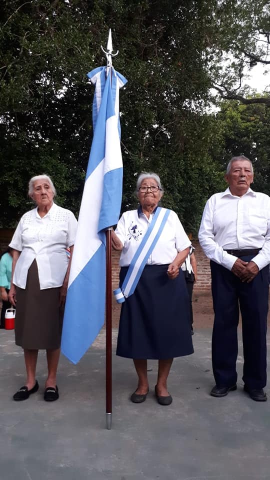 Abuelos de Santa Ana finalizaron la Primaria