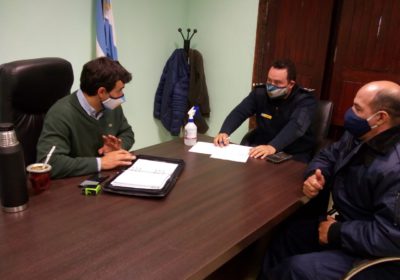 foto de reunión intendente augusto navarrete con autoridades policiales