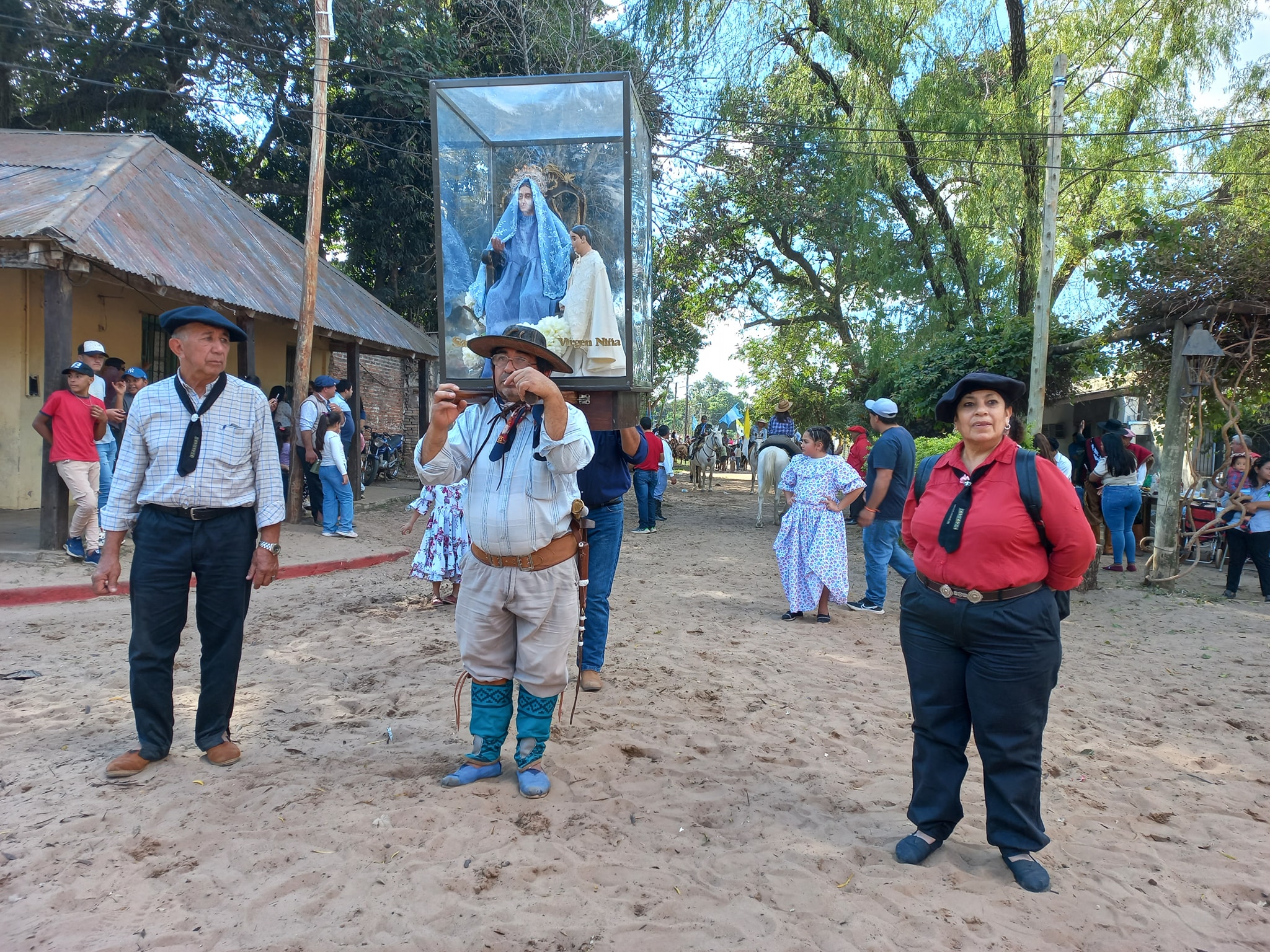 Santa Ana finalizó los Festejos Patronales con Desfile Tradicionalista